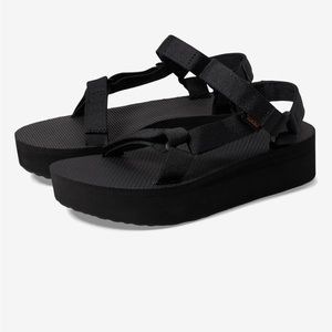 Teva Flatform Universal Platform Sandal